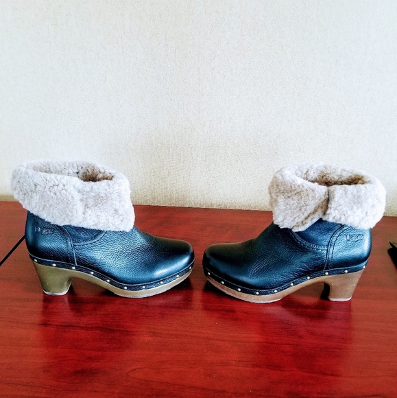 UGG Amoret Women's Black Leather Boot (US Size 6) - Picture 5 of 6